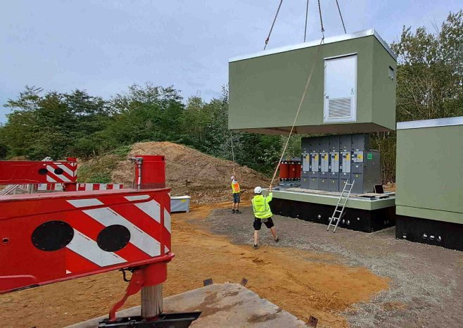 Ormazabal_PV-Parks RWE_Hambach_02.jpg