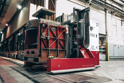 ek-robotics-agv-heavy-move-mold-transport-rhi-magnesita-refractory-industry-2_rgb.jpg