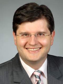 Prillinger-Geschäftsführer Franz Edlbauer verfügt nach der Modernisierung über eine de facto neuwertige Anlage. Quelle: TGW Logistics Group GmbH