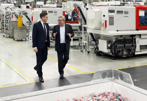 Bild_1_Prof-Fischer-Hagel-Kunststoffproduktion.jpg