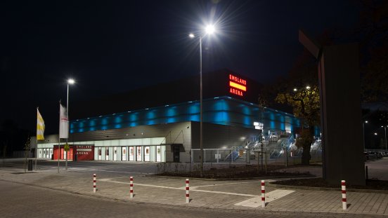 EmslandArena-Vorplatz_Alfred_Bueltel.jpg