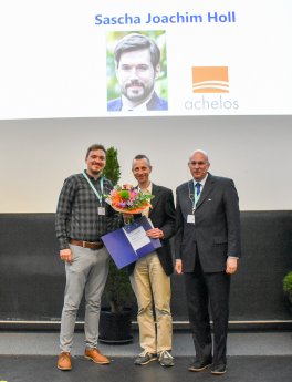 achelos Uni Sponsoring_Preisübergabe.jpg