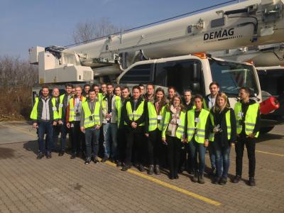 Die Studierenden bei der TEREX-Firmenbesichtigung im Rahmen der Intensivvorlesung