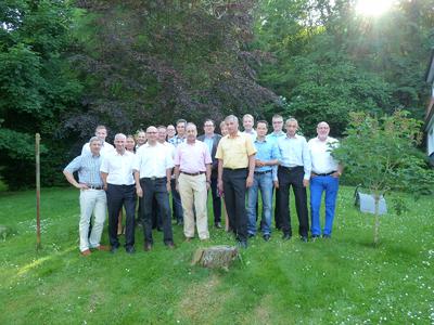 Treffen in Marburg nach einem Jahr erfolgreicher Zusammenarbeit: Die Premium Partner und das METTLER TOLEDO Team
