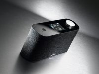 Bildunterschrift: Die Schwäbisch Gmünder Hi-Fi-Schmiede Nubert hat für den mobilen Lautsprecher nuGo! ONE ein Firmware-Update bereitgestellt, das dem kleinen Alleskönner weitere Funktionen beschert. 
Foto: Nubert electronic GmbH