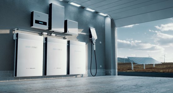 Pressefoto_TÜV Rheinland_Batteriespeicher für PV-Systeme.jpg