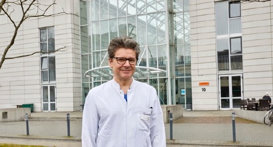 Prof-Dr-Bernhard-Gebauer-Bildnachweis-Charite-Universitaetsmedizin-Berlin.jpeg