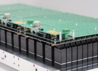Vollständig geprüfte, kompakte Ventilplatte mit bis zu 240 Einzelventilen übernimmt das Fluidmanagement bei der Chromatographie / Quelle: Bürkert