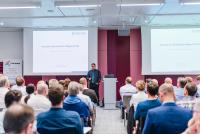 IIT 2018 München: Zoran Raic, Leiter Konstruktion, zeigte, wie InLoox beim Weltmarktführer für Rundstrickmaschinen Mayer & Cie. eingesetzt wird.