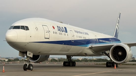 ANA_Boeing777-300ER_Copyright_ANA.jpg