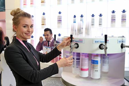 Pur oder als Grundlage für Kaffee und andere Heißgetränke - das optimierte Wasser von BWT water+more ist immer ein Genuss.