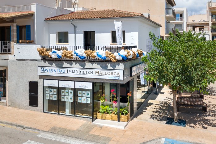 CalaRajadaOffice-1.jpg