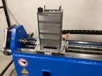 Im Zuge des kundenspezifischen Tunings von Kleinstoßdämpfern für bestmöglichen Schutz der Endlagen eines Handlingsystems führt ACE vor der Auslieferung etliche Testläufe auf dem eigenen Prüfstand durch