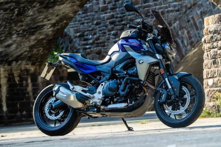 BMW F 900 R equipped with the latest components from Wunderlich