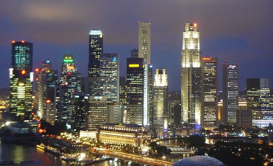 Singapore_skyline_night_1[1].jpg