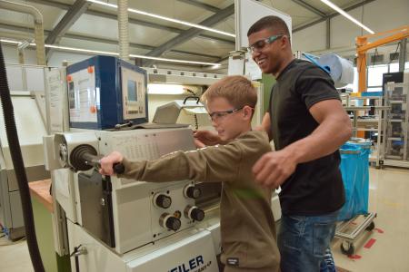 In den verschiedenen Workshops erhielten die Jugendlichen erste Einblicke in die Praxis des gewünschten Ausbildungsberufs.