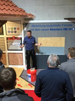 1369 - 2 Vorfuehrung MB 2K.jpg