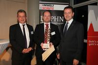 Umweltminister DI Nikolaus Berlakovich, Mag. Robert Reithofer (Unternehmensgründer der Software Manufaktur), Raimund Wagner (Geschäftsführer AMV Networks Gmbh). Bild: AMV