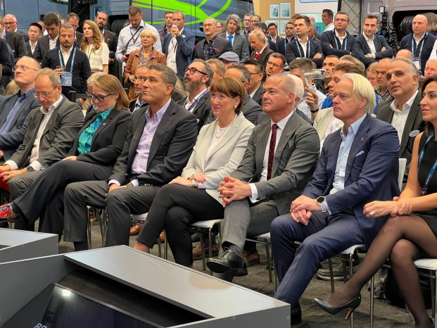 F_TrucksPressekonferenz_IAA.jpg