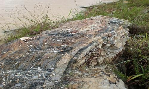 Pegmatit übertage; Foto: AVZ Minerals