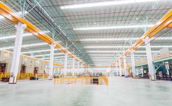 factory-workshop-interior-and-machines-min.jpg