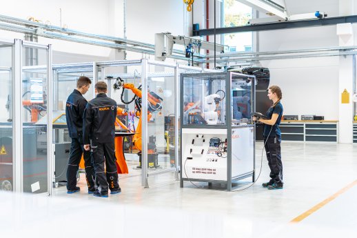 KUKA_AG_Education (3).jpg