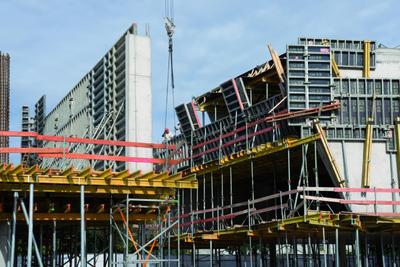 Beim Bau der Erweiterung des Meilenwerks Böblingen konnte die NOEtop Rahmenschalung ihr großes Plus ausspielen: den durchdachten Schaltafel-Raster. (Foto: NOE-Schaltechnik, Süssen)