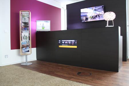 Ingram Micros Digital Signage Sparte kooperiert mit Digitalagentur MINISTRY