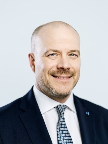 Philipp Kortüm_Vorstand Finanzen und Controlling_TÜV Rheinland AG.jpg