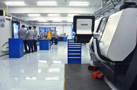 Eine Investition für die Zukunft: die neue Ausbildungswerkstatt der Elektror airsystems gmbh