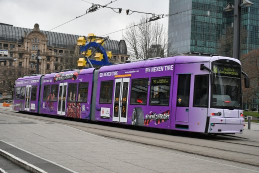 Bild_Straßenbahn_NEXEN TIRE und Eintracht Frankfurt_Copyright NEXEN TIRE.JPG