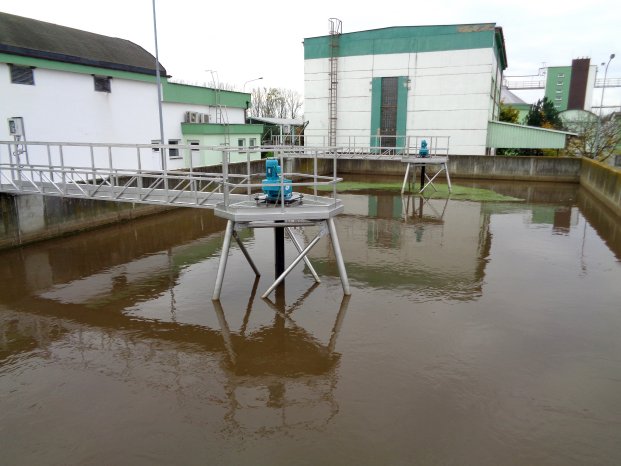 wwtp Prerov_HYPERCLASSIC Mixer.JPG