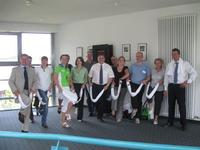 1. Gesundheitswoche bei der WITTENSTEIN AG – alle machten mit, auch der Vorstand Karl-Heinz Schwarz (links) und Klaus Spitzley (6. von rechts).