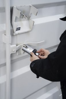04_ASSAABLOY_eCLIQ_Zylinderhangschloss_KRITIS.jpg