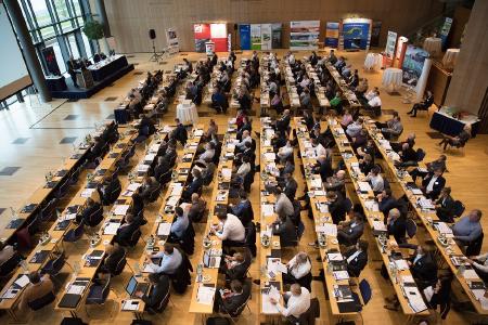 Im letzten Jahr nutzten 165 Teilnehmerinnen und Teilnehmer den KWK-Jahreskongress in Dresden als Branchentreff und zur Wissensvermittlung (Bild: BHKW-Infozentrum)