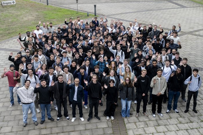 20260902_Presssefoto_Start Ausbildung.jpg