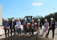 The ground-breaking ceremony for expanding the logistics centr