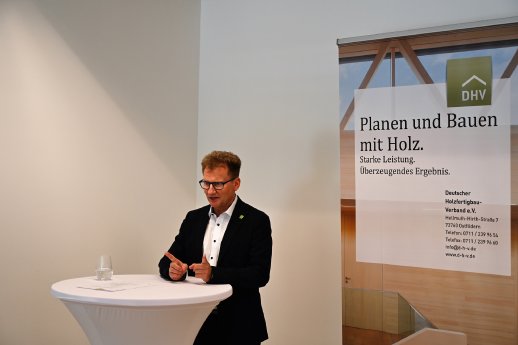 9-KlimaSchutzTag_Moderator_Peter_Mackowiack_IFY_1066_ad_Web30.jpg