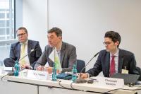 13.03.2018 Düsseldorf Energy Storage 2018 (International Expo and Conference) Pressegespräch Messe Düsseldorf GmbH / BVES e.V. Hans Werner Reinhard, GF Messe Düsseldorf GmbH Urban Windelen, GF BVES e.V. Christoph Hankeln, Team Consult G.P.E. GmbH Foto : Messe Düsseldorf / Protokoll