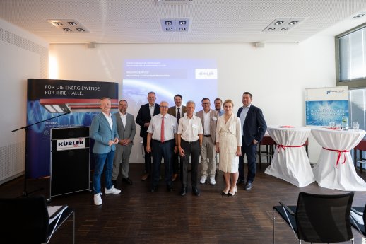 KUEBLER_Wirtschaftsforum_Gruppe_01072025_0234.jpg
