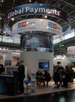 easycash_euroshop_stand_300dpi.jpg