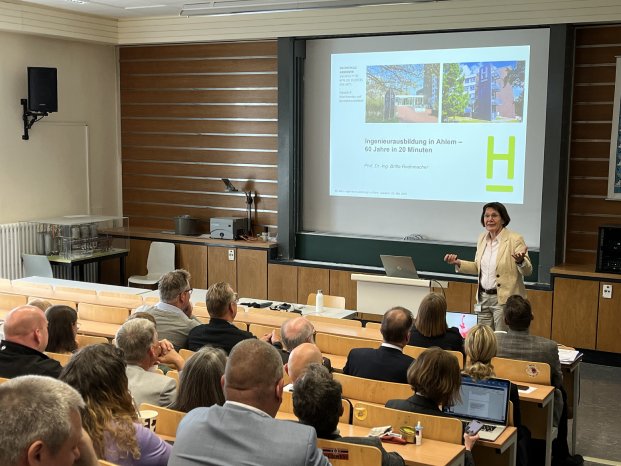 1 (c) Hochschule Hannover.JPG