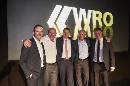 (v.l.n.r.): WRO-Geschäftsführer Dominik Fehringer, Dr. Christian Dogs, Vorstandsvorsitzender der Sparkasse Haslach-Zell Bernd Jacobs, Max Grundig Klinik-Geschäftsführer Andreas Spaetgens und Bürgermeister Wolfgang Hermann