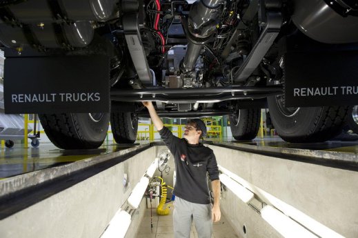 Renault Trucks Produktionsstandort 4.jpg