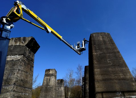 Bild 1_3.500 Kontrollen mit Gardemann-Bühne im Landschaftspark Duisburg-Nord.jpg