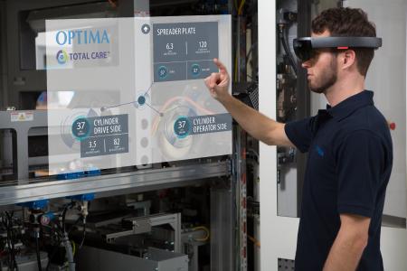 Digital unterstützte Serviceleistungen von Optima: Wichtige Informationen sind damit schneller und komfortabler verfügbar, beispielsweise Video-Anleitungen oder technische Daten