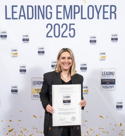 Edita Labed_Leading Employers Award.jpg