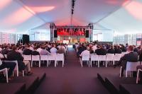 Im Industriepark Würth der Würth Industrie Service GmbH & Co. KG trafen sich anlässlich des Fachforums C-Teile-Management am 20. und 21. Juni 2018 rund 400 geladene Gäste aus der ganzen Welt