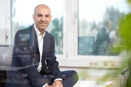 Amir Rhougani Gründer und CEO VISPIRON CARSYNC GmbH