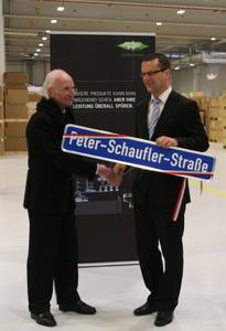 Stephan Neher (maire de la ville de Rottenburg am Neckar) et Peter Schaufler (à la gauche)